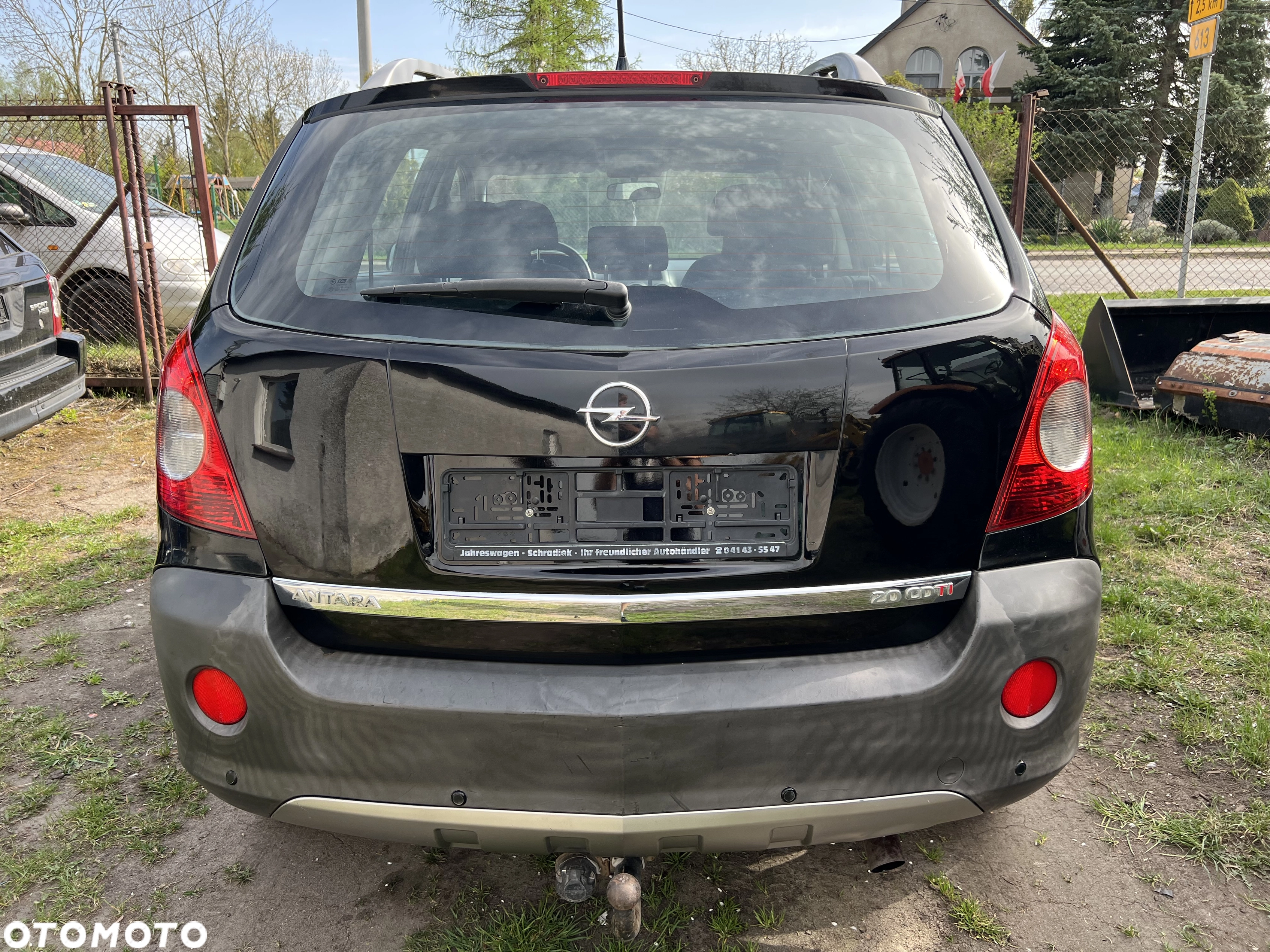 Opel Antara 2.0 CDTI 4x4 Edition - View 4