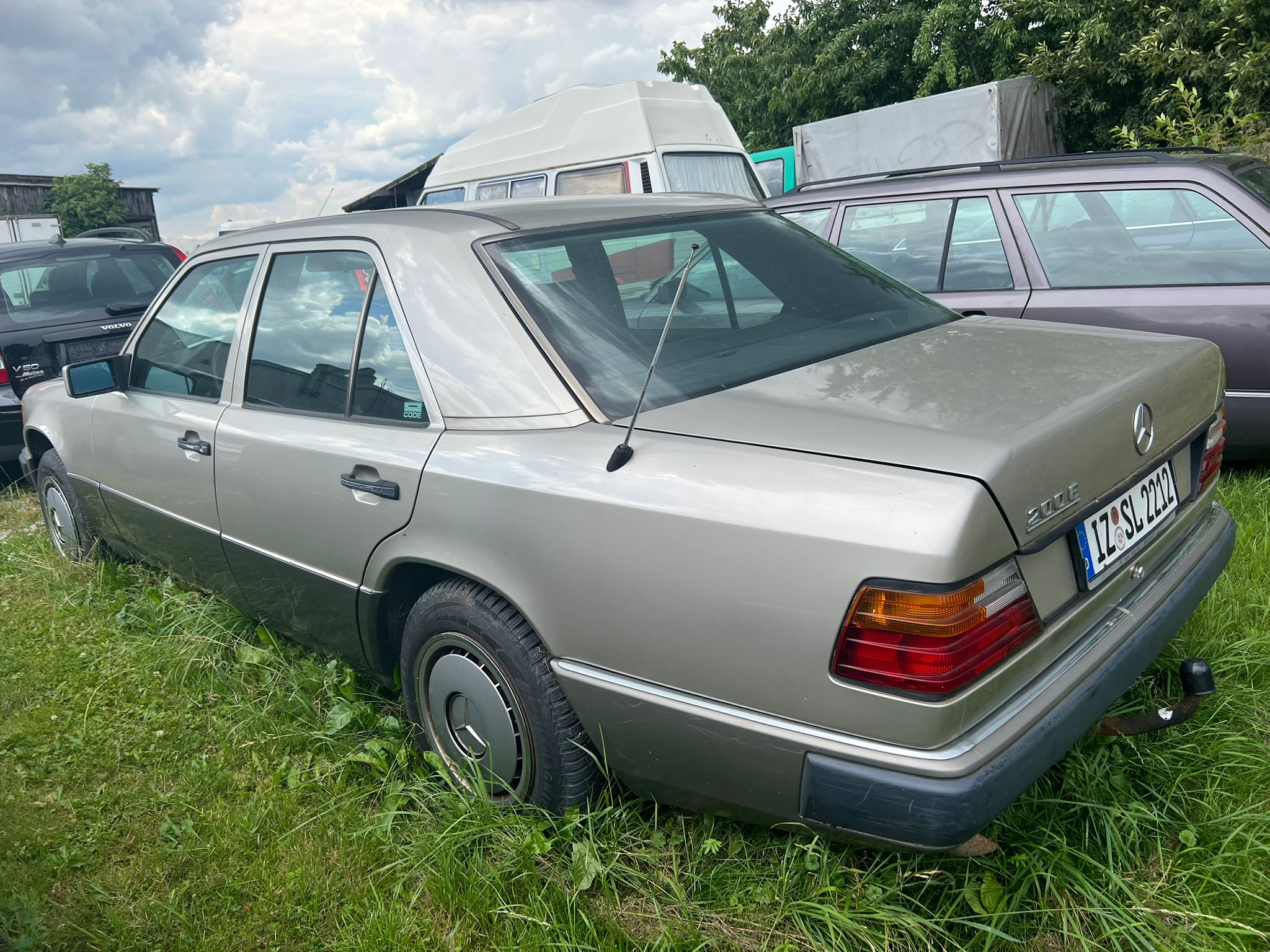 Mercedes 124 2.0 Benzyna - View 3