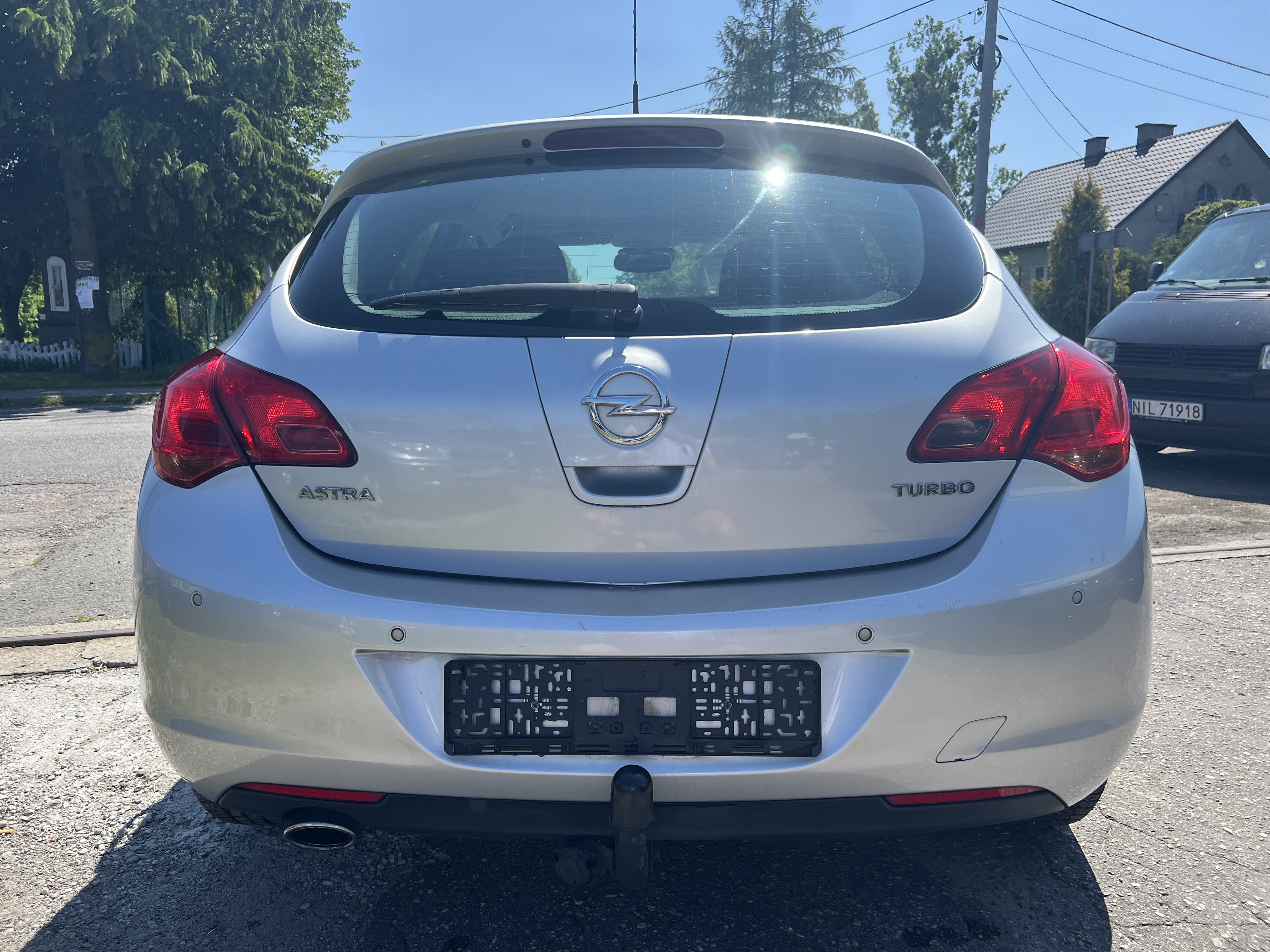 Opel Astra 1.4 Turbo - View 8