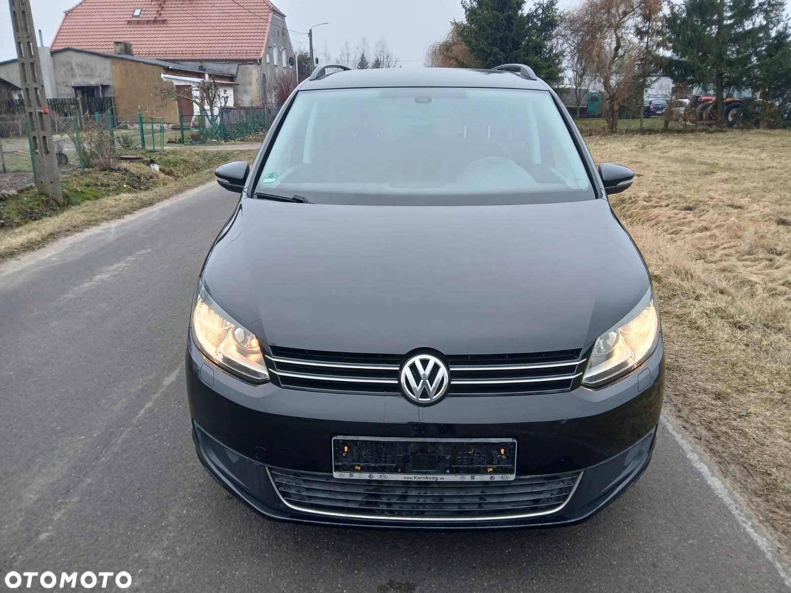 Volkswagen Touran 1.2 TSI BlueMotion Technology MATCH - View 2