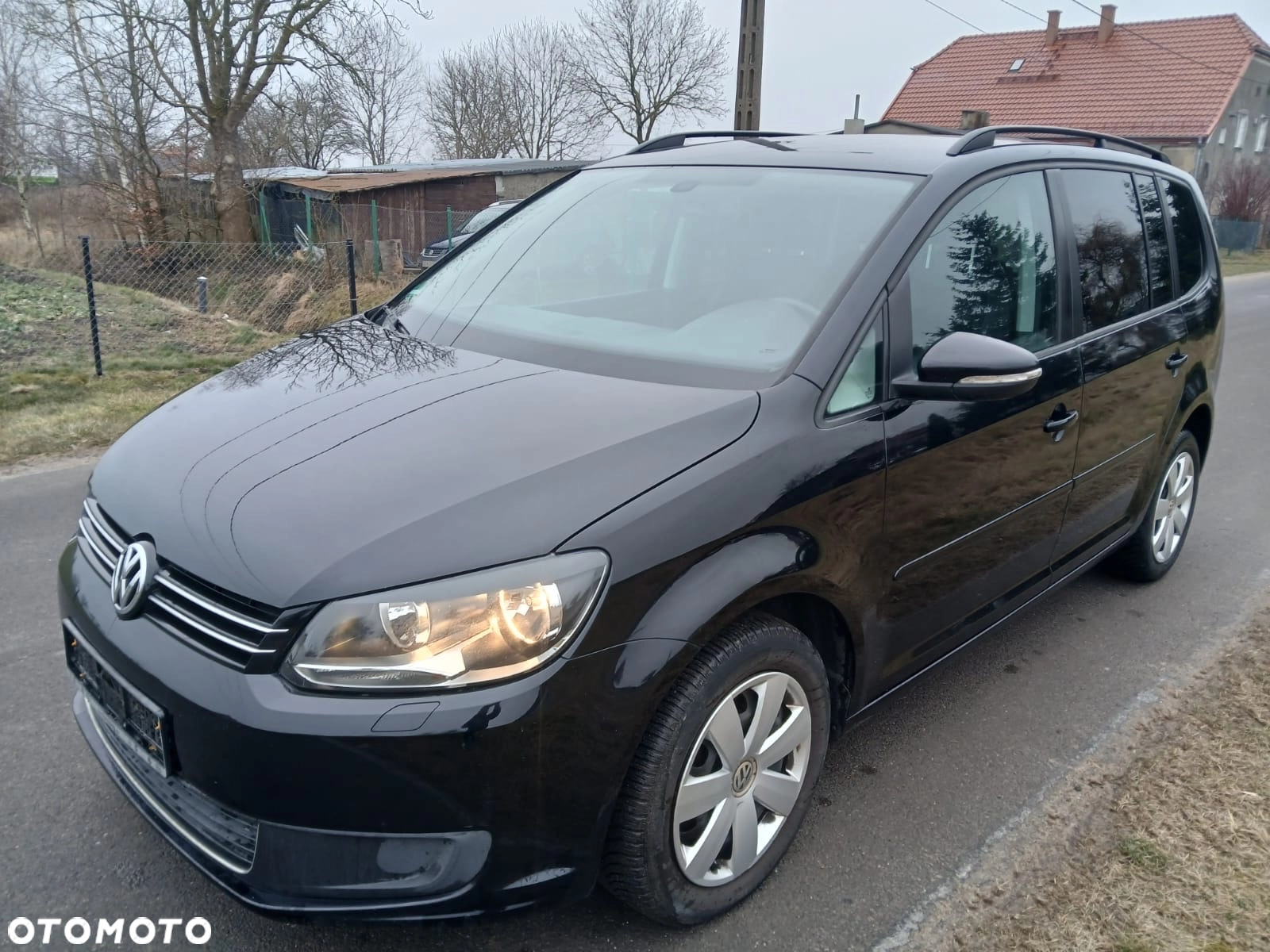 Volkswagen Touran 1.2 TSI BlueMotion Technology MATCH - View 4
